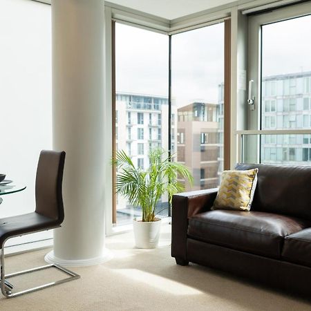 City Stay Apartments - Hub Милтон-Кейнс Экстерьер фото