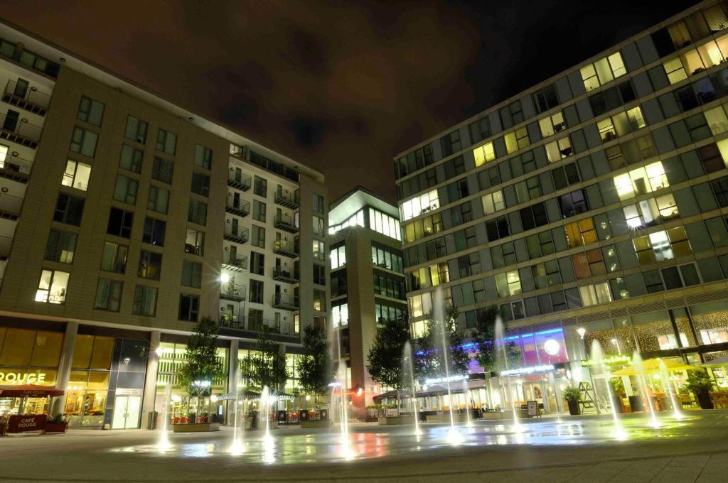 City Stay Apartments - Hub Милтон-Кейнс Экстерьер фото