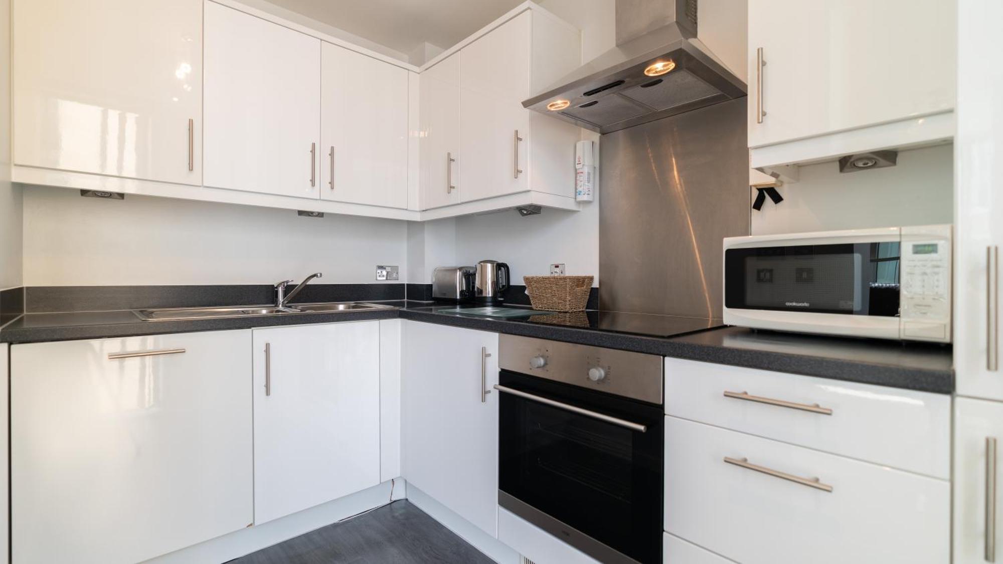 City Stay Apartments - Hub Милтон-Кейнс Экстерьер фото
