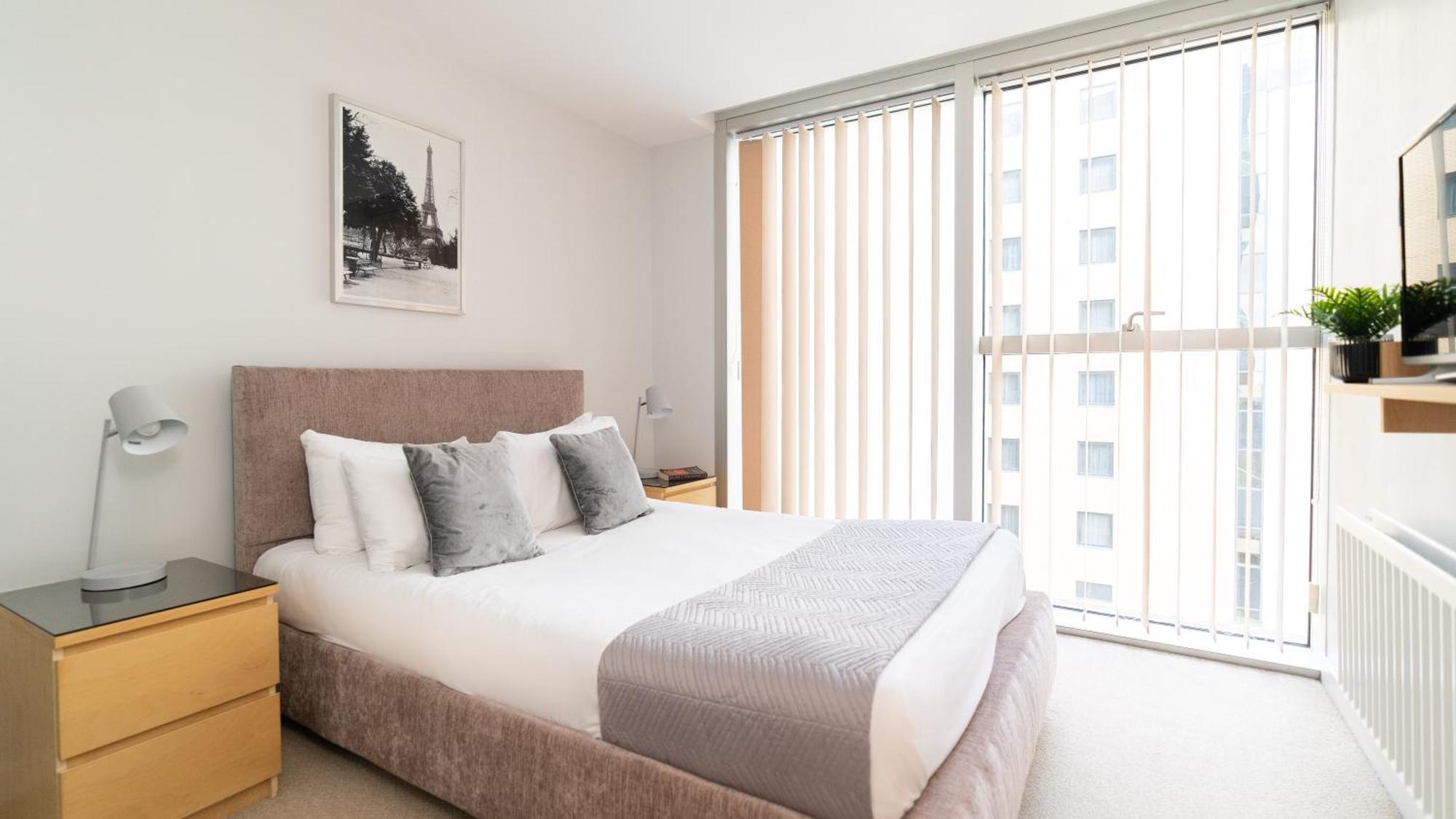 City Stay Apartments - Hub Милтон-Кейнс Экстерьер фото